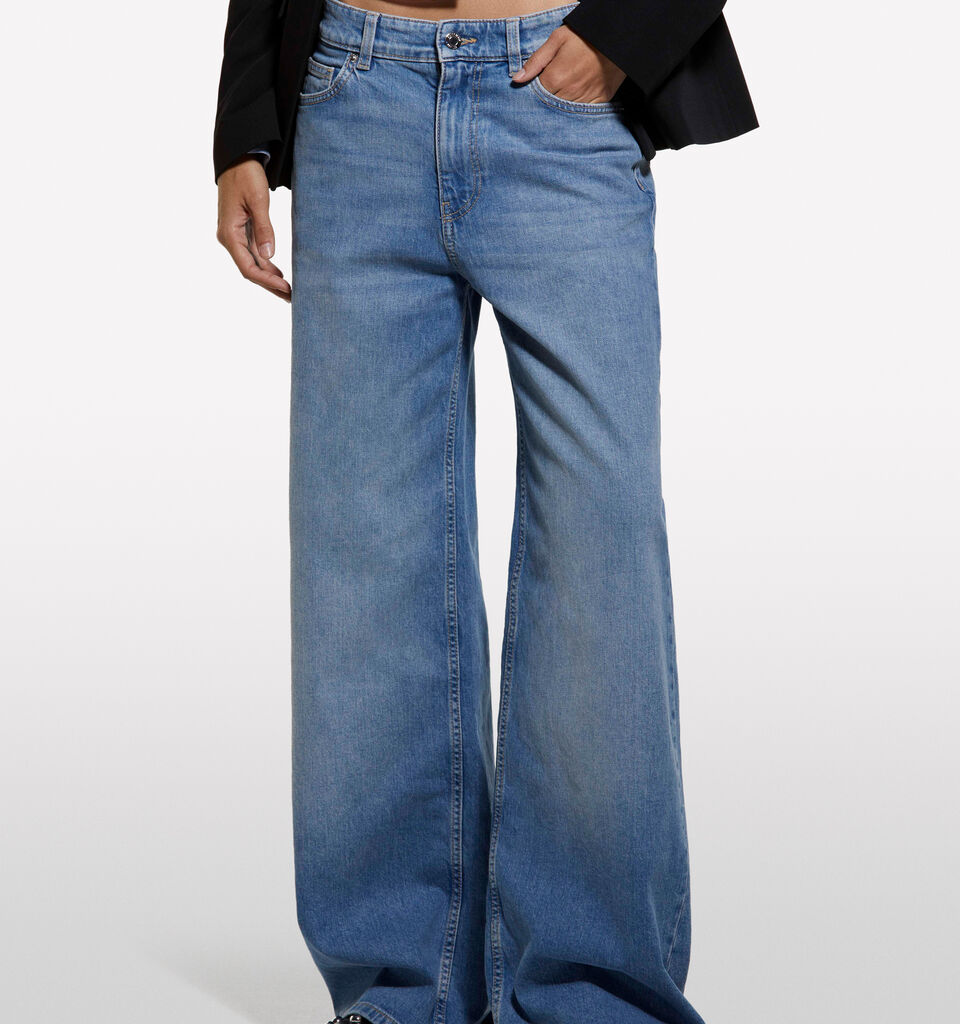 Τζιν Style 72 wide fit σε ανοιχτή απόχρωση - τζιν καμπάνα γυναικεία - Γαλαζιο | Sisley image number 3